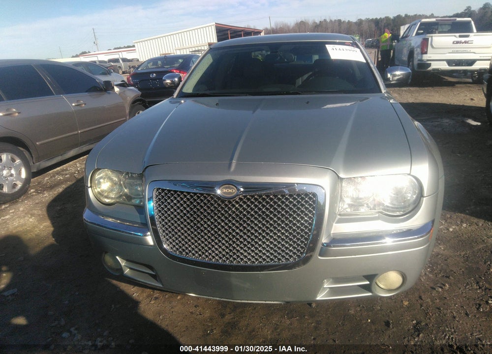 2005 CHRYSLER 300C VIN: 2C3AA63H45H572945