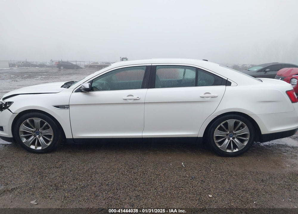2010 FORD TAURUS LIMITED VIN: 1FAHP2JW7AG106442