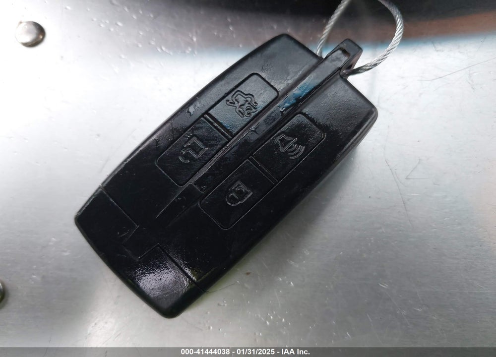 2010 FORD TAURUS LIMITED VIN: 1FAHP2JW7AG106442