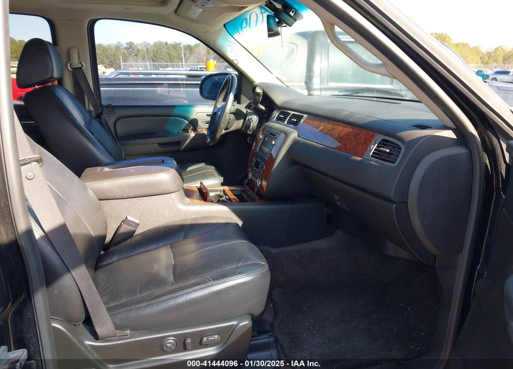 2008 CHEVROLET TAHOE LTZ VIN: 1GNFK13028J184036