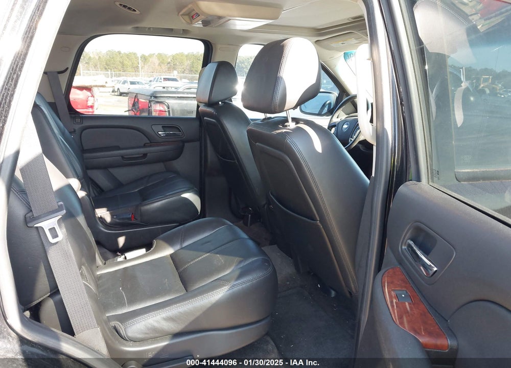 2008 CHEVROLET TAHOE LTZ VIN: 1GNFK13028J184036