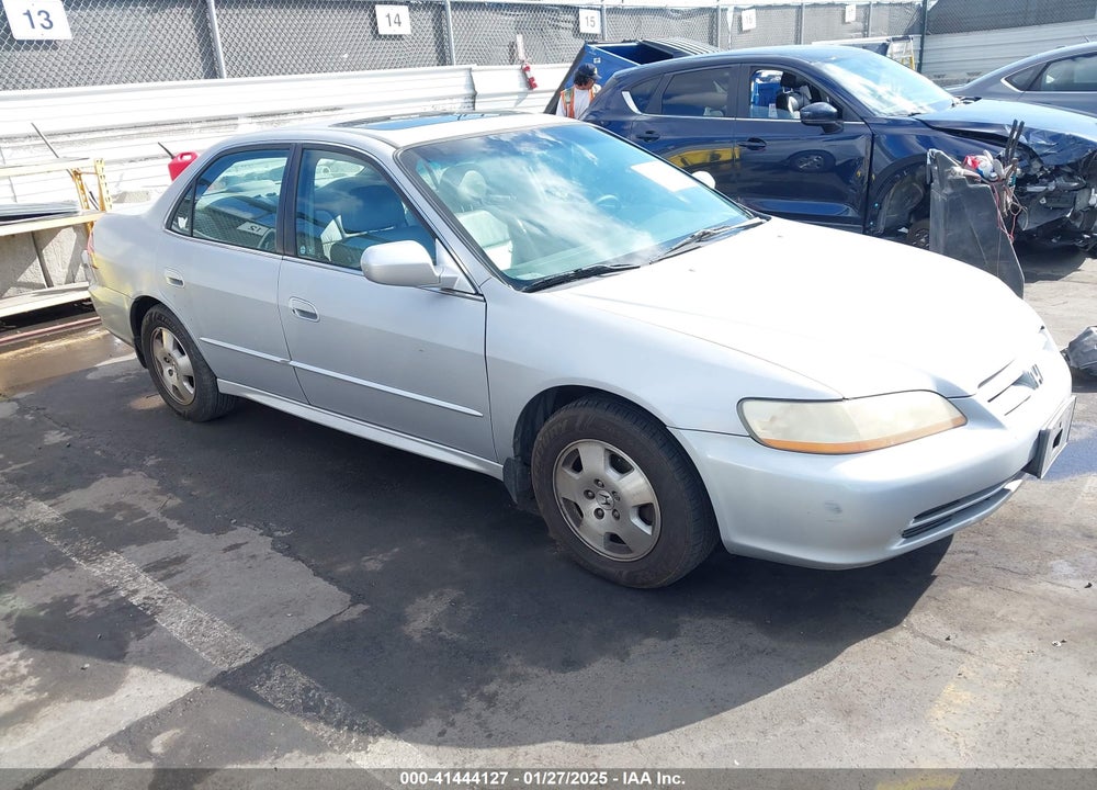 2001 HONDA ACCORD 3.0 EX VIN: 1HGCG16501A021249