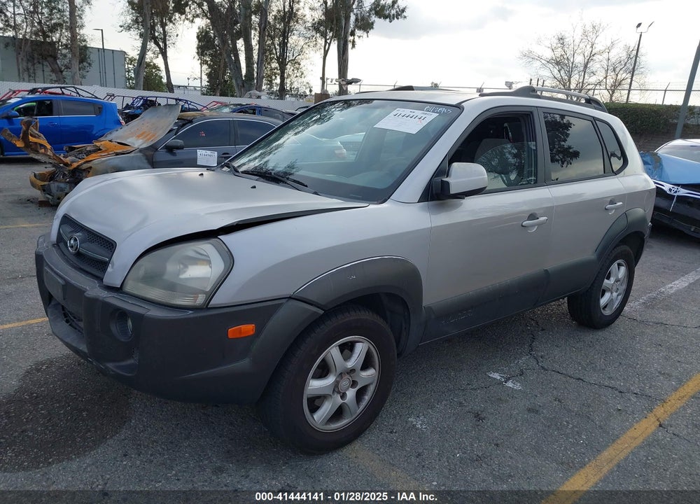 2005 HYUNDAI TUCSON GLS/LX VIN: KM8JN12D85U111449
