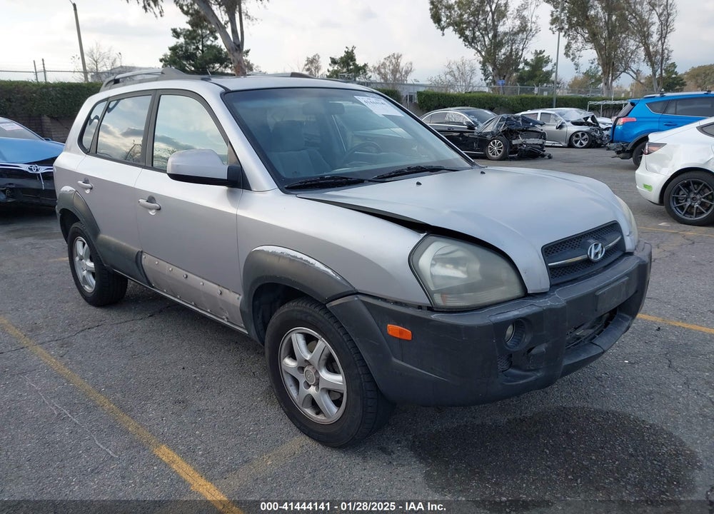 2005 HYUNDAI TUCSON GLS/LX VIN: KM8JN12D85U111449