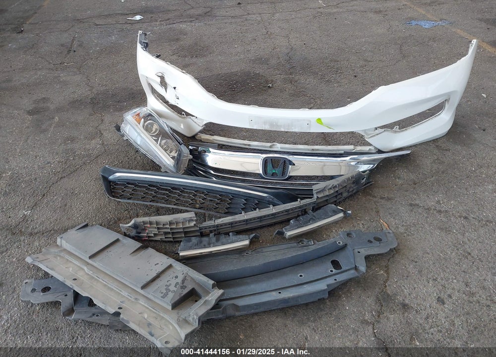 2016 HONDA ACCORD VIN: 1HGCR2F54GA206512