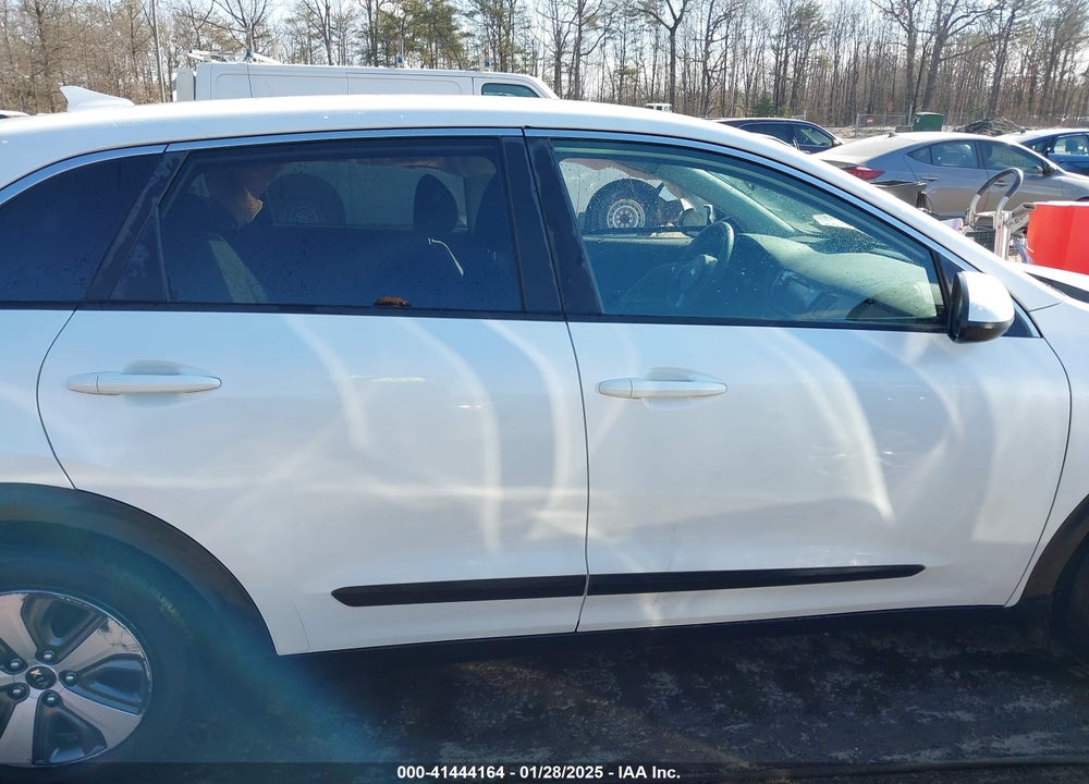 2017 KIA NIRO FE VIN: KNDCB3LC3H5100025