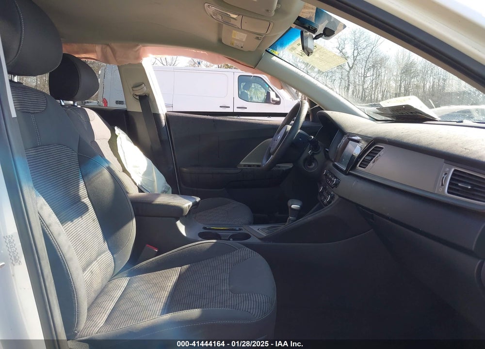 2017 KIA NIRO FE VIN: KNDCB3LC3H5100025