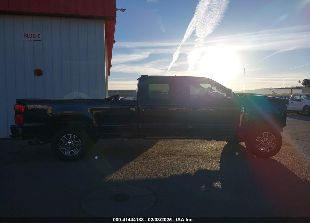 2024 FORD F-250 LARIAT VIN: 1FT8W2BT5REE93940
