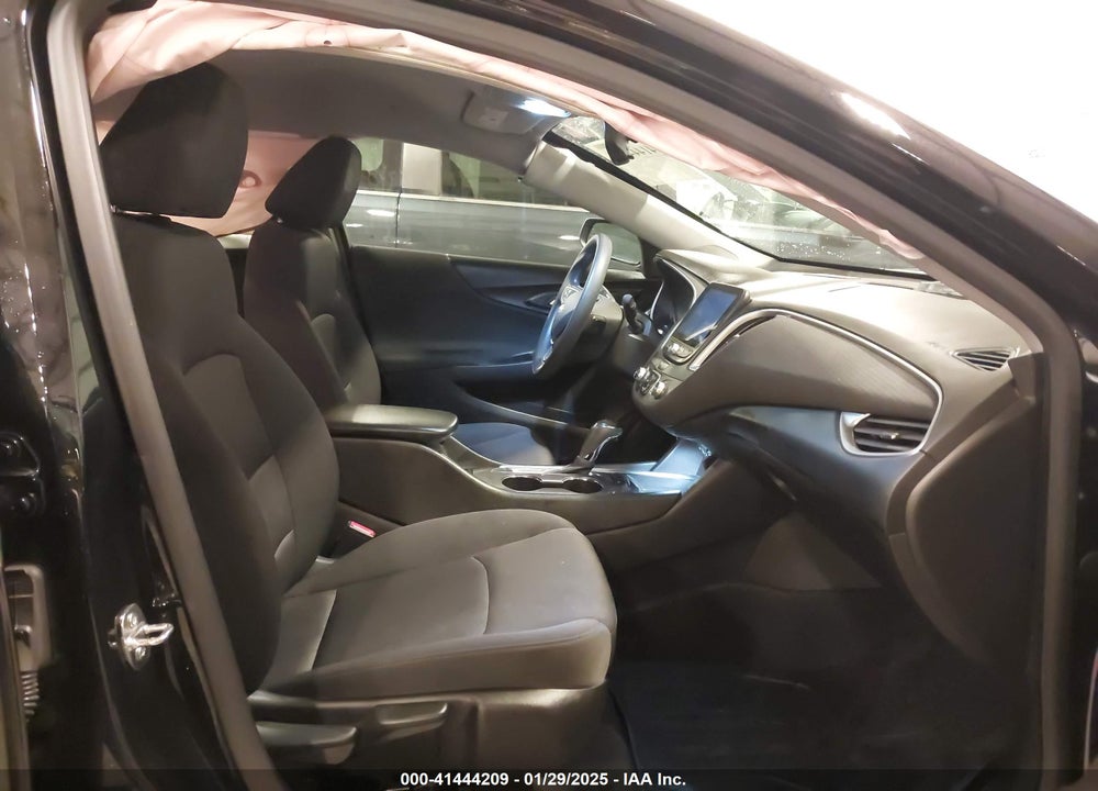 2019 CHEVROLET MALIBU VIN: 1G1ZC5STXKF123929