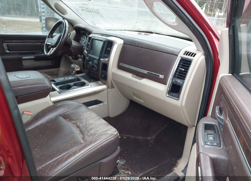 2013 RAM 1500 VIN: 1C6RR6PT2DS647775