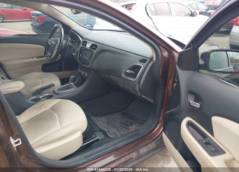 2012 CHRYSLER 200 VIN: 1C3CCBBB7CN226739