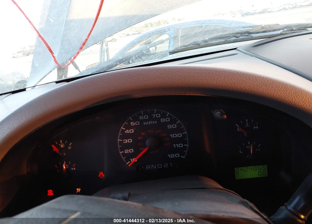 2006 FORD F-150 STX/XL/XLT VIN: 1FTRF12W26NA55638