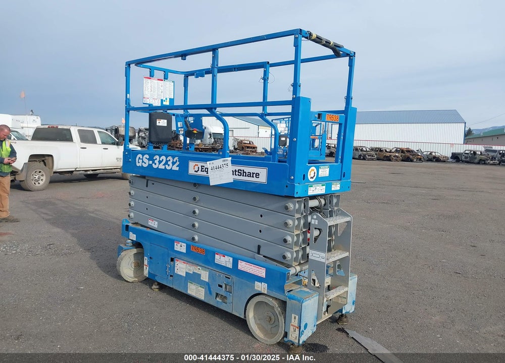 2020 GENIE GS-3232 SCISSOR LIFT VIN: GS32P170036