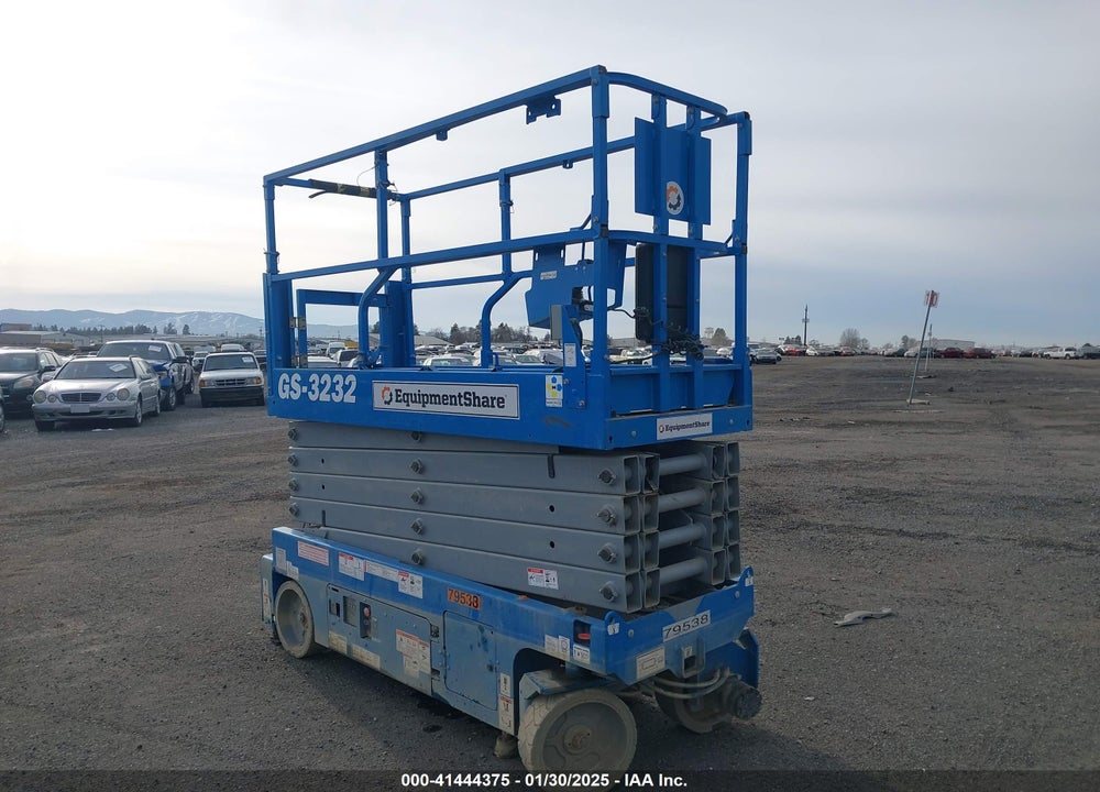 2020 GENIE GS-3232 SCISSOR LIFT VIN: GS32P170036