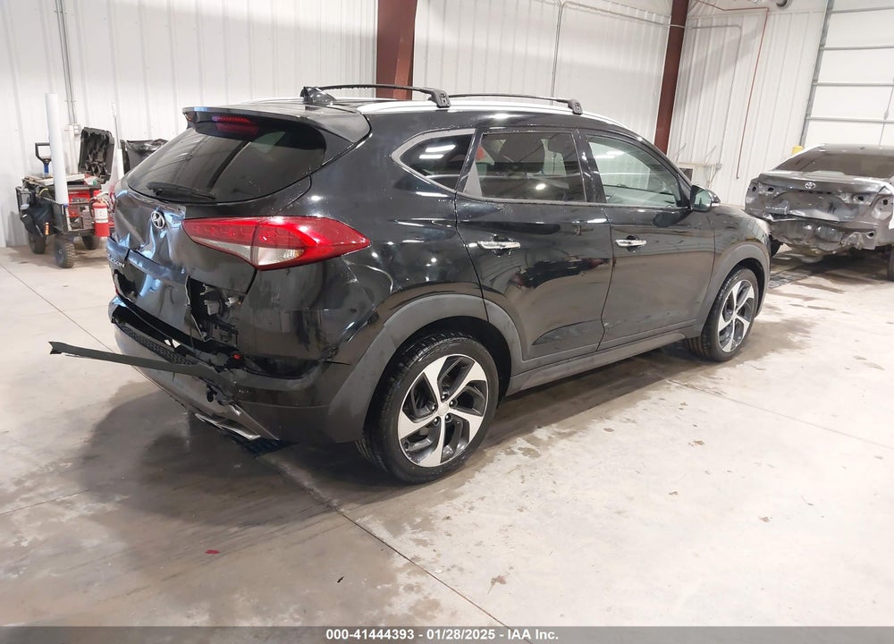 2016 HYUNDAI TUCSON LIMITED VIN: KM8J33A28GU034862