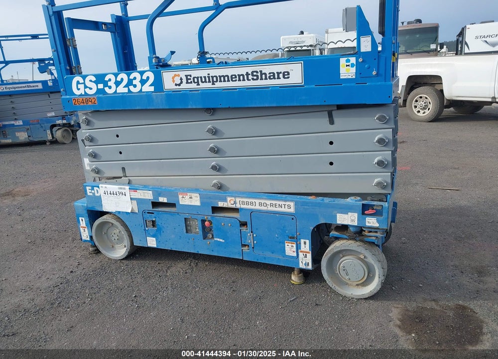 2022 GENIE GS-3232 SCISSOR LIFT VIN: GS32P205556