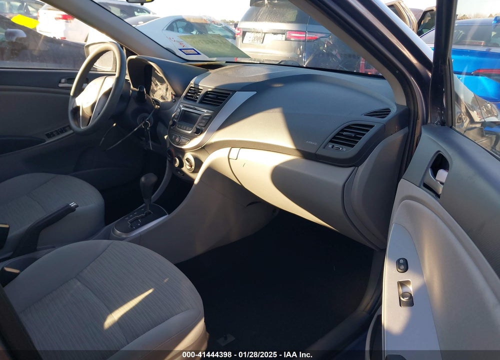 2016 HYUNDAI ACCENT VIN: KMHCT4AE1GU956303