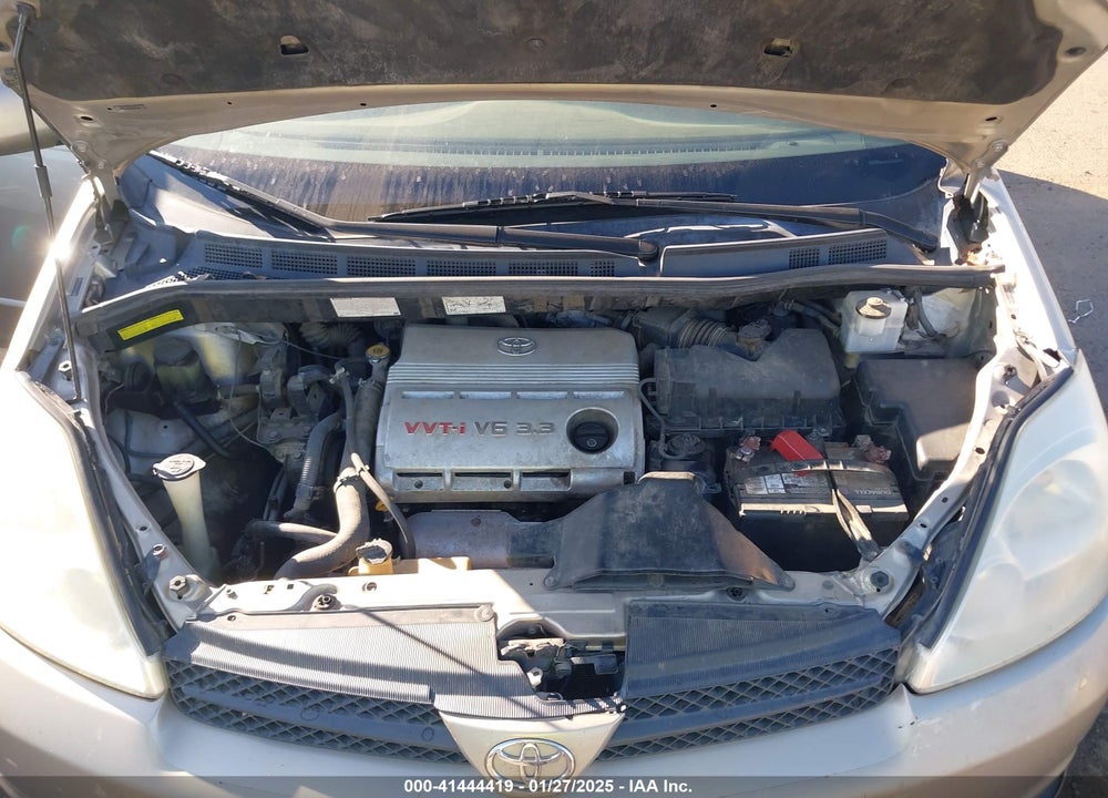 2005 TOYOTA SIENNA XLE VIN: 5TDZA22C25S305964