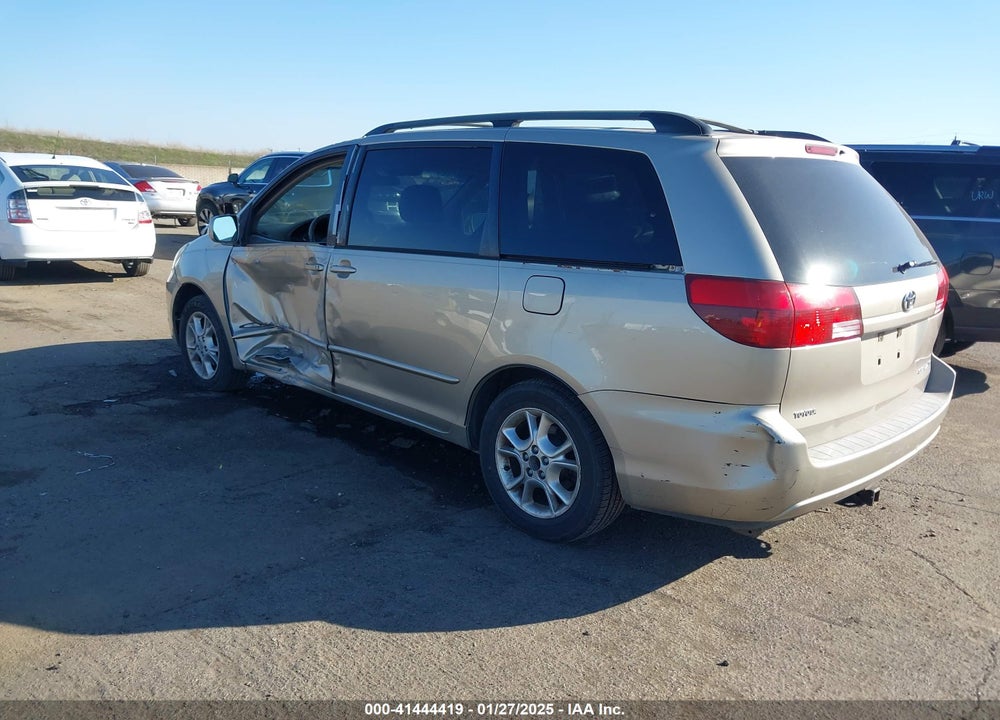 2005 TOYOTA SIENNA XLE VIN: 5TDZA22C25S305964