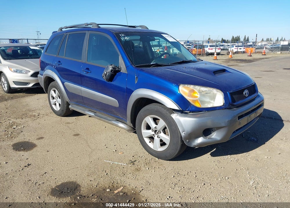 2005 TOYOTA RAV4 VIN: JTEGD20V750084136