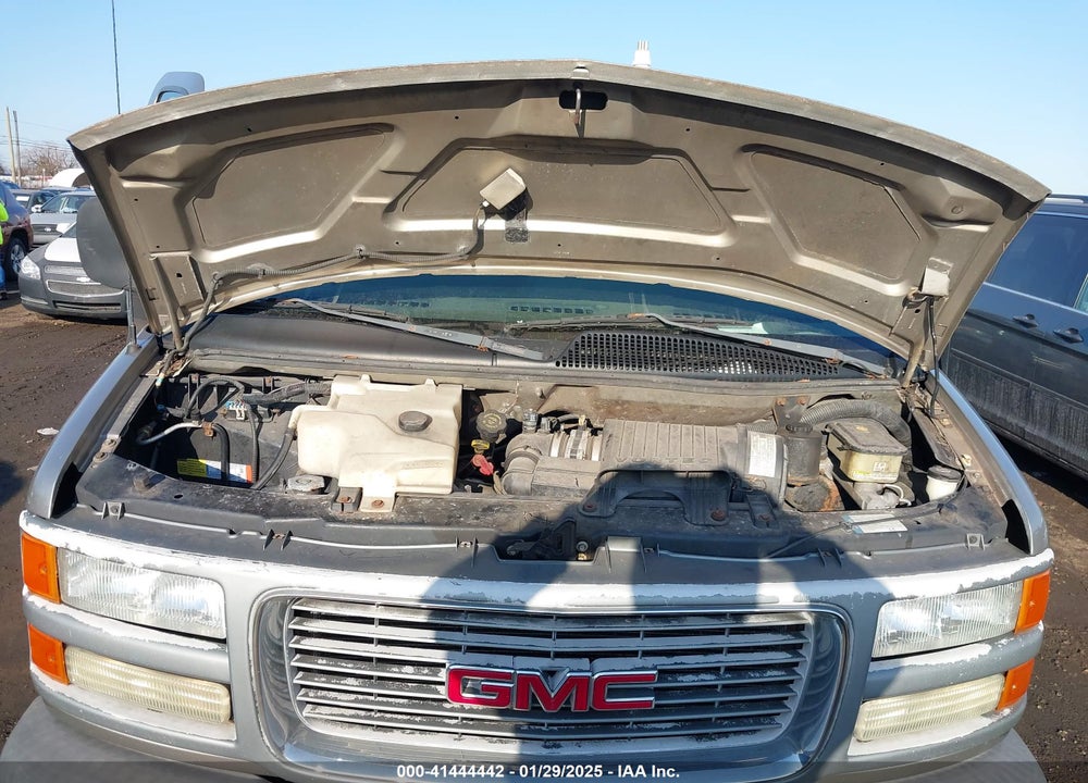 2002 GMC SAVANA STANDARD VIN: 1GTFG25M021168151