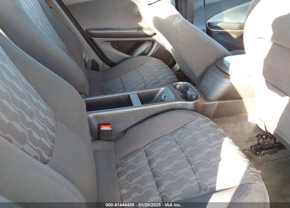 2015 CHEVROLET VOLT VIN: 1G1RA6E45FU103296