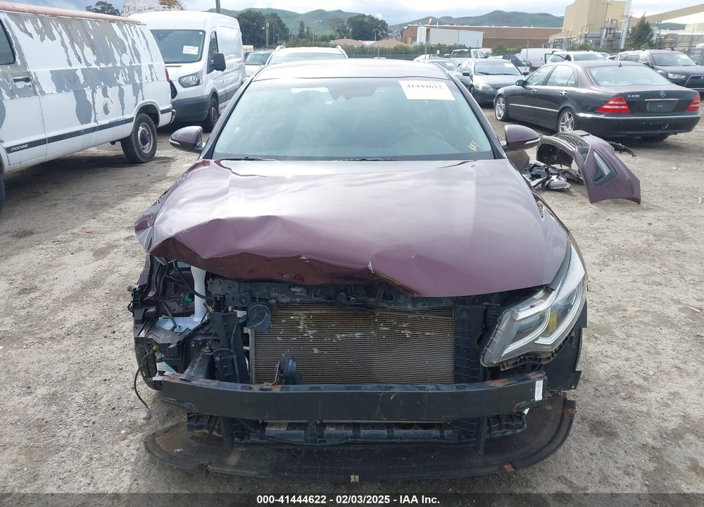 2020 KIA OPTIMA VIN: 5XXGT4L37LG393078