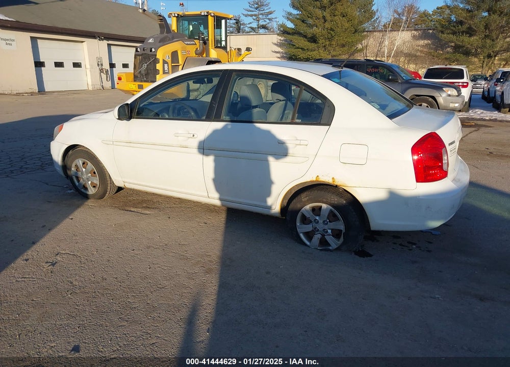 2011 HYUNDAI ACCENT VIN: KMHCN4AC4BU541834