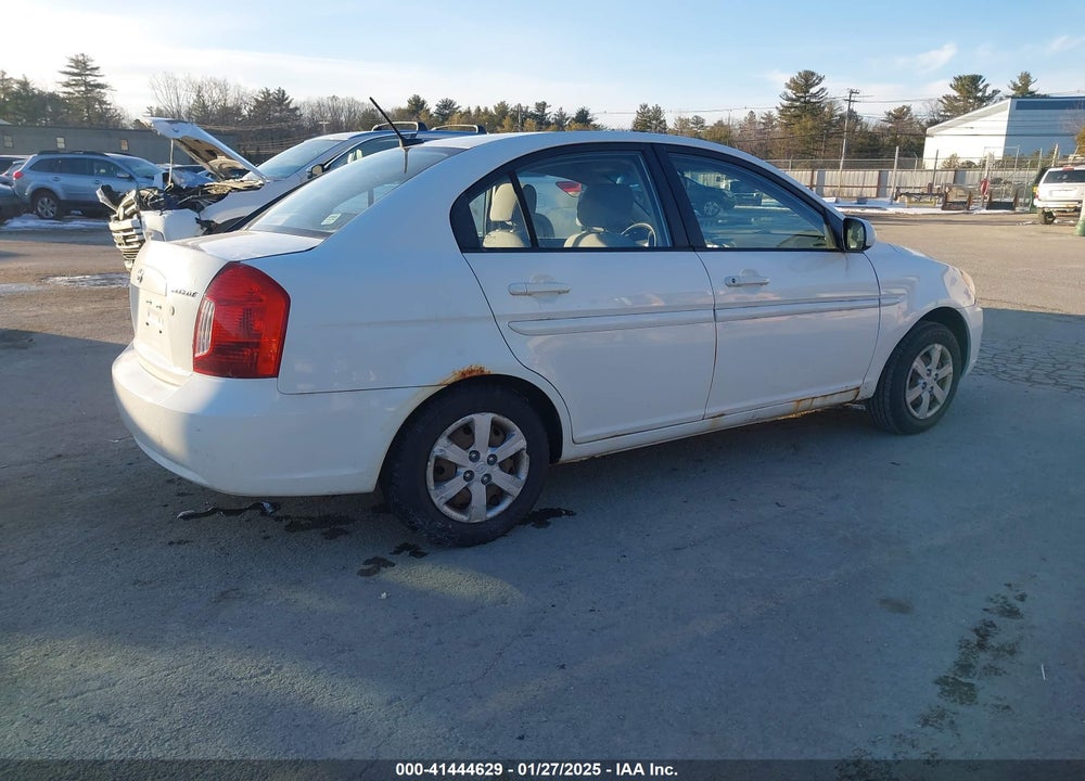 2011 HYUNDAI ACCENT VIN: KMHCN4AC4BU541834