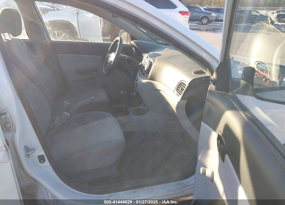 2011 HYUNDAI ACCENT VIN: KMHCN4AC4BU541834