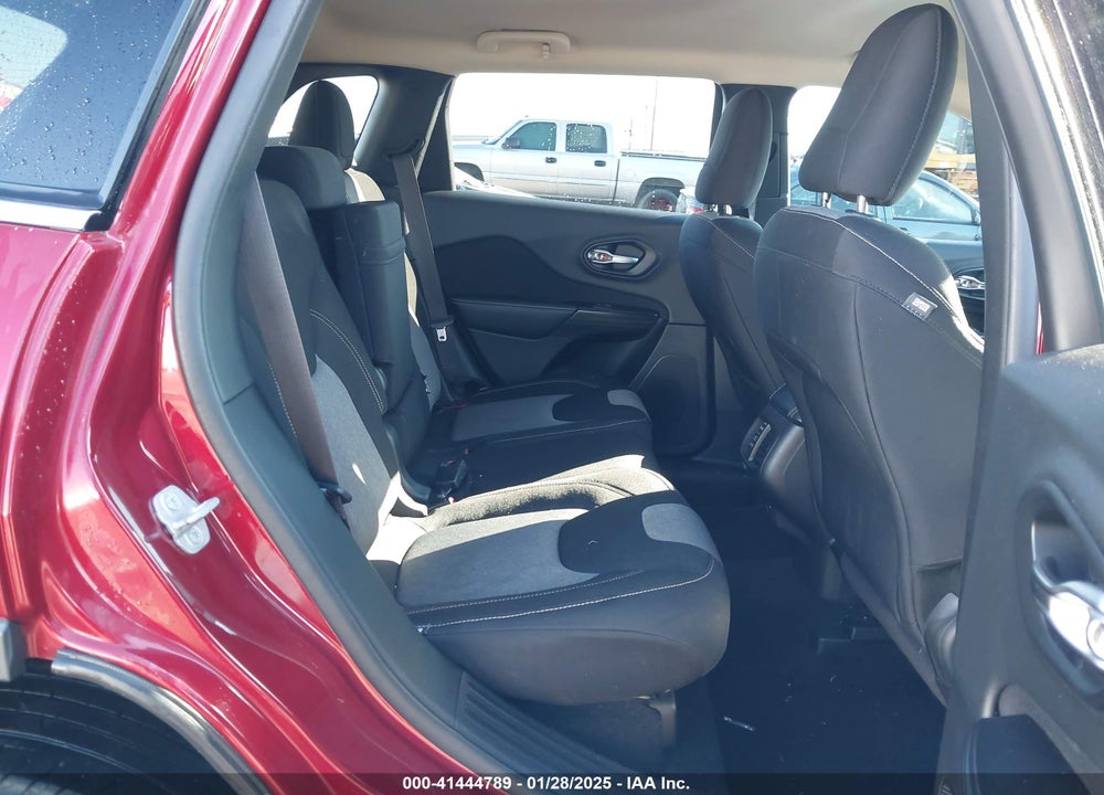 2014 JEEP CHEROKEE VIN: 1C4PJMCB1EW177967
