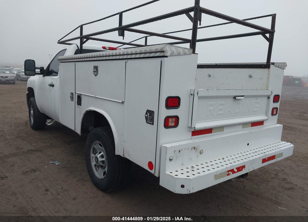 2011 CHEVROLET SILVERADO 2500HD WORK TRUCK VIN: 1GB0CVCG8BF228751