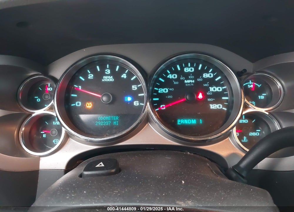 2011 CHEVROLET SILVERADO 2500HD WORK TRUCK VIN: 1GB0CVCG8BF228751
