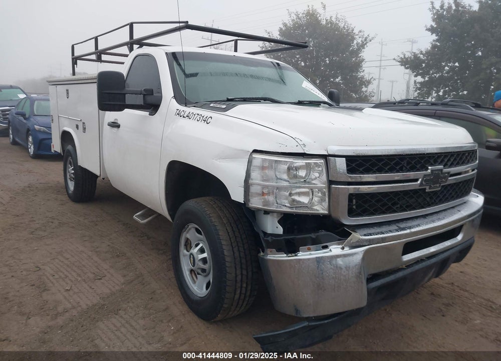 2011 CHEVROLET SILVERADO 2500HD WORK TRUCK VIN: 1GB0CVCG8BF228751