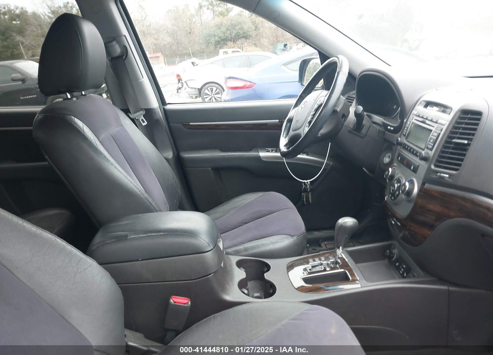 2010 HYUNDAI SANTA FE SE VIN: 5NMSHDAG8AH365158