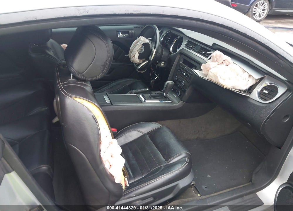 2014 FORD MUSTANG VIN: 1ZVBP8AM5E5304470