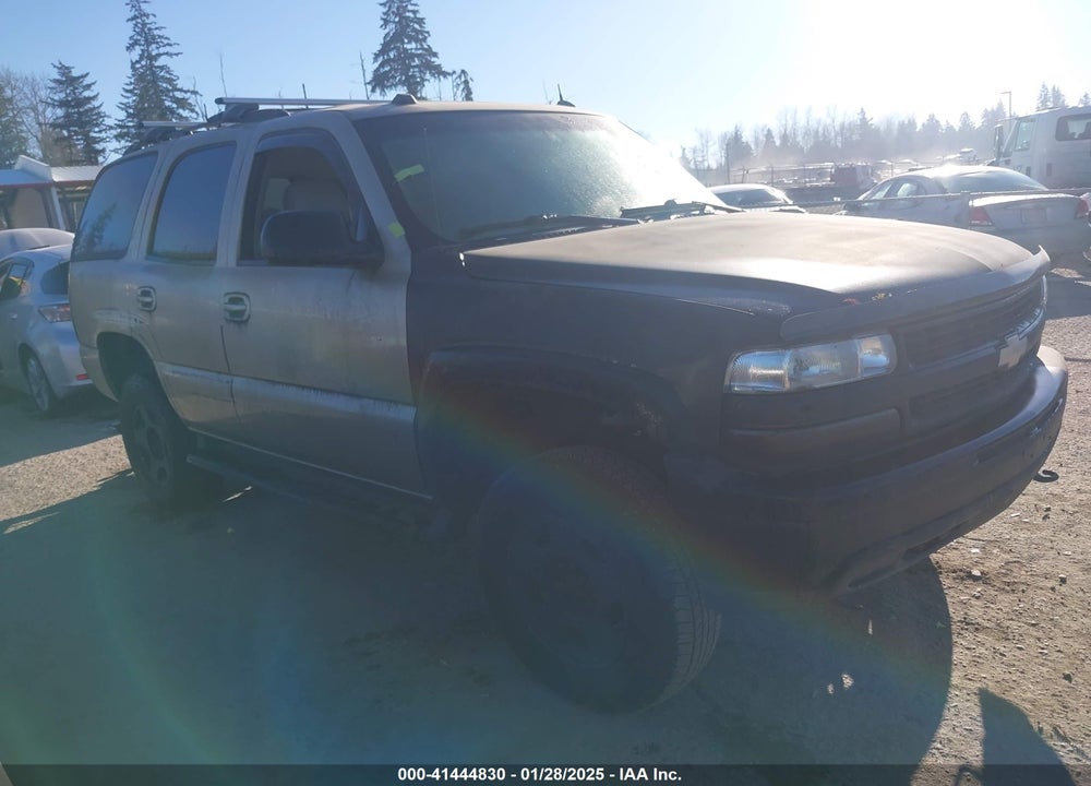 2005 CHEVROLET TAHOE LT VIN: 1GNEK13T65R240160