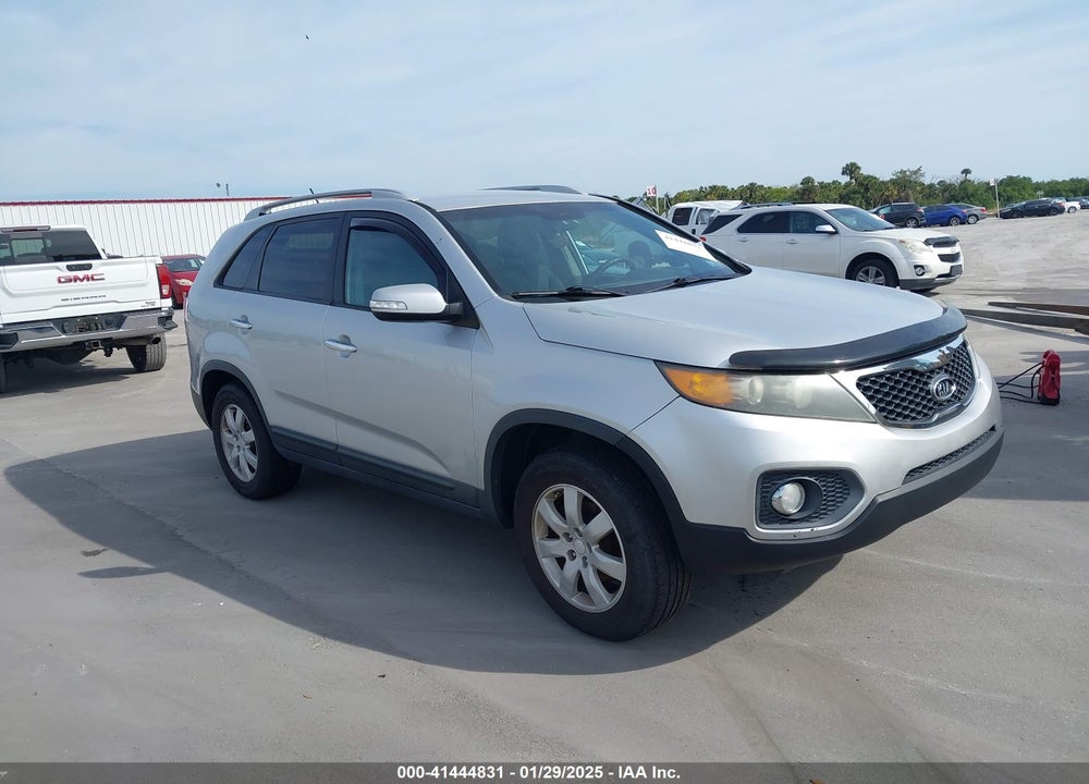 2012 KIA SORENTO LX VIN: 5XYKT4A64CG205216