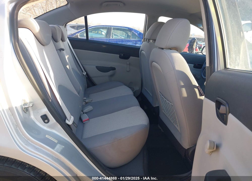 2010 HYUNDAI ACCENT VIN: KMHCN4AC8AU417175
