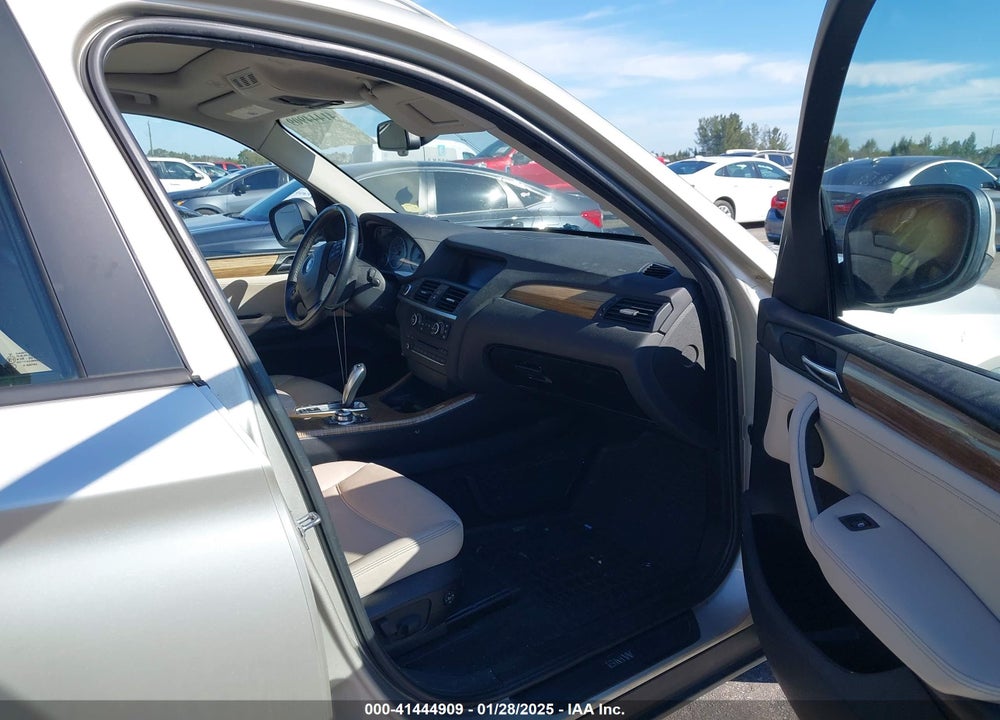 2013 BMW X3 XDRIVE28I VIN: 5UXWX9C58D0A12521