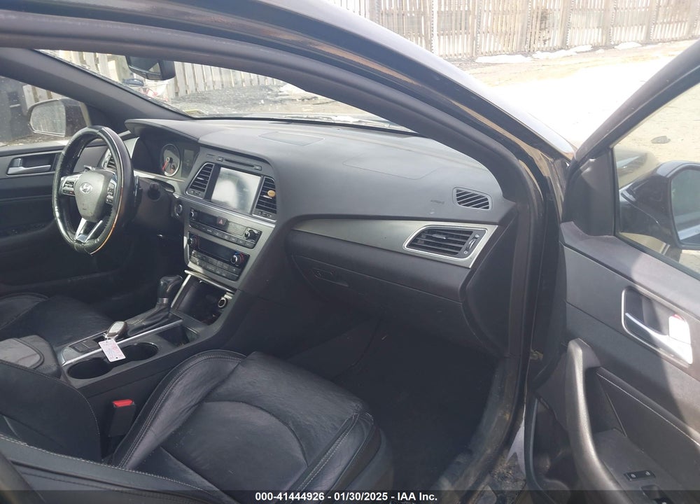 2015 HYUNDAI SONATA VIN: 5NPE34AB3FH125364