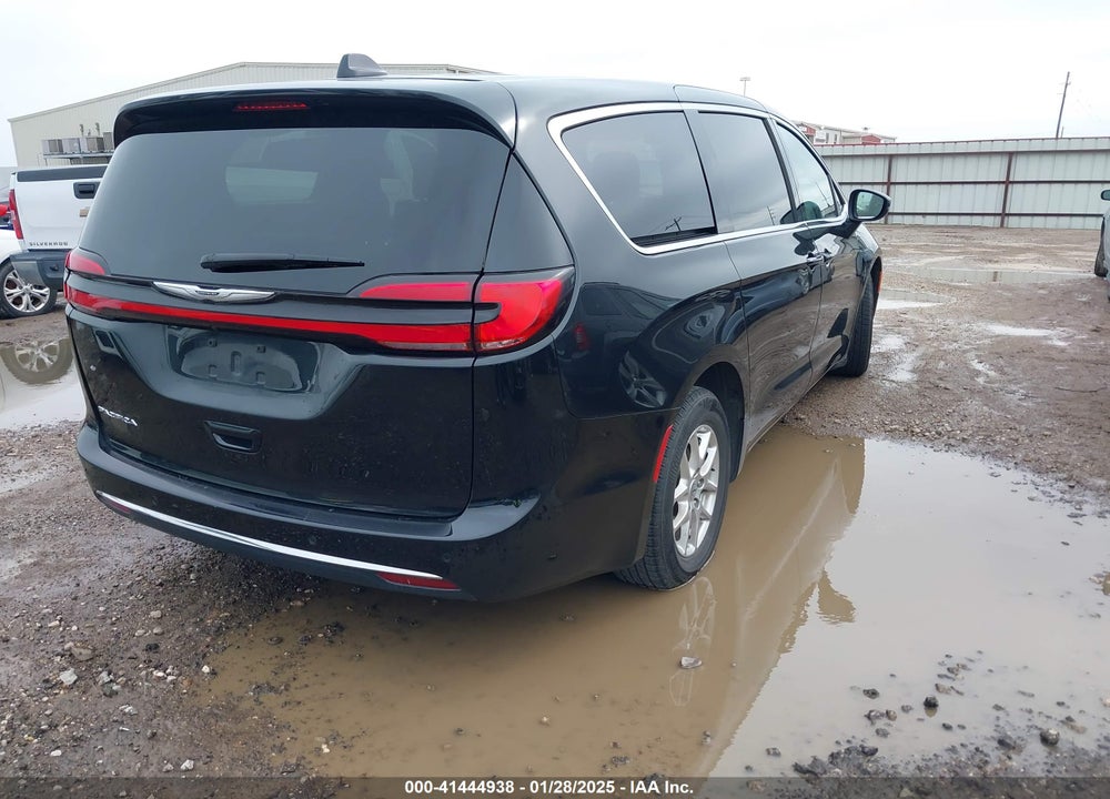 2023 CHRYSLER PACIFICA TOURING L VIN: 2C4RC1BG4PR578066