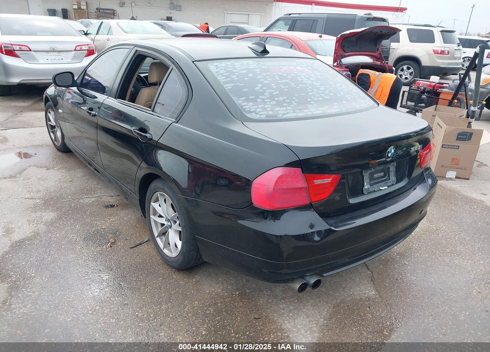 2010 BMW 328I VIN: WBAPH7G51ANM53367