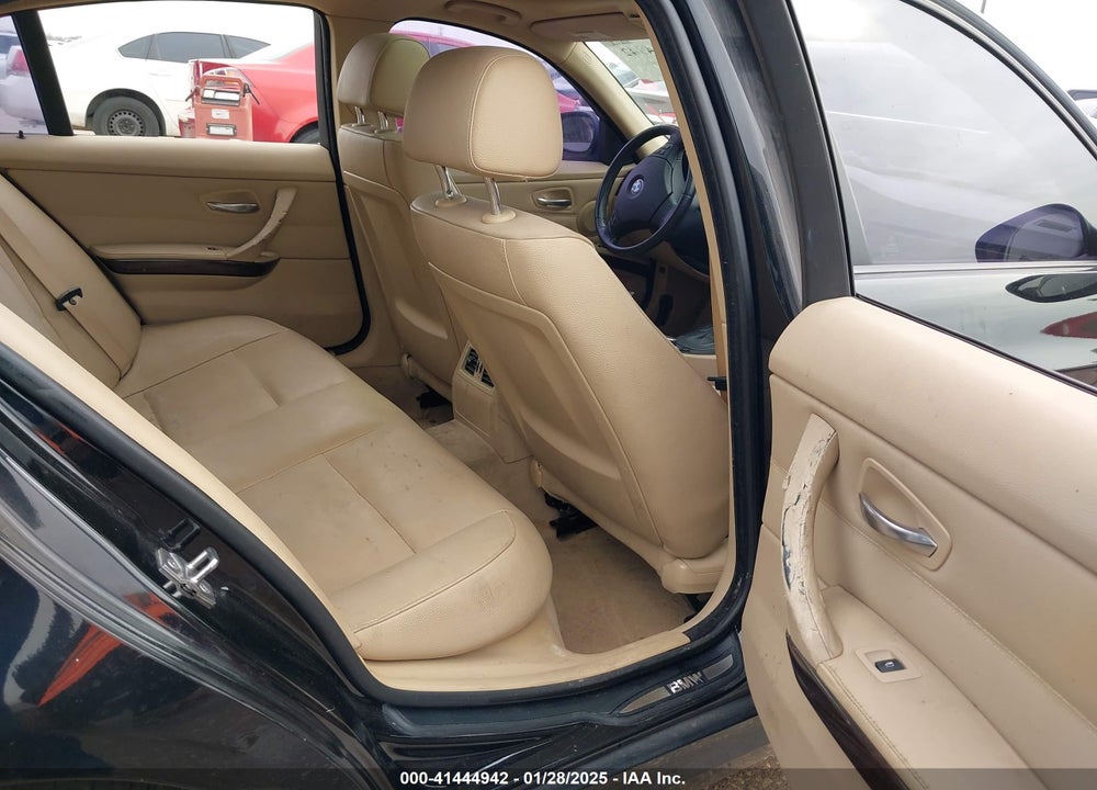 2010 BMW 328I VIN: WBAPH7G51ANM53367