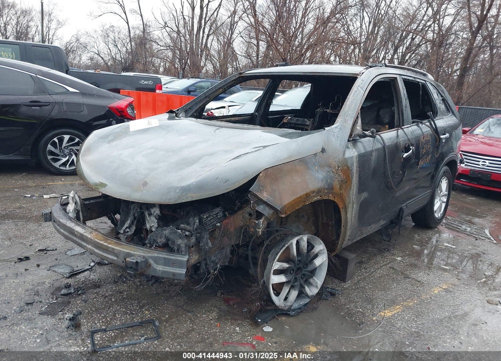 2015 KIA SORENTO VIN: 5XYKT4A61FG590349