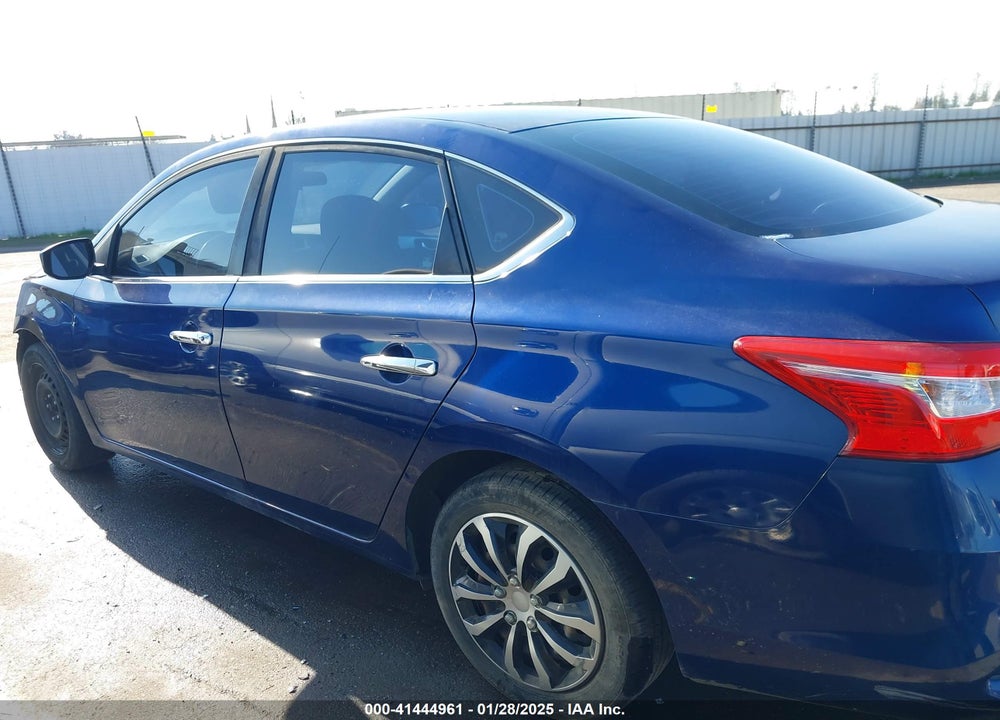 2018 NISSAN SENTRA VIN: 3N1AB7APXJY222087