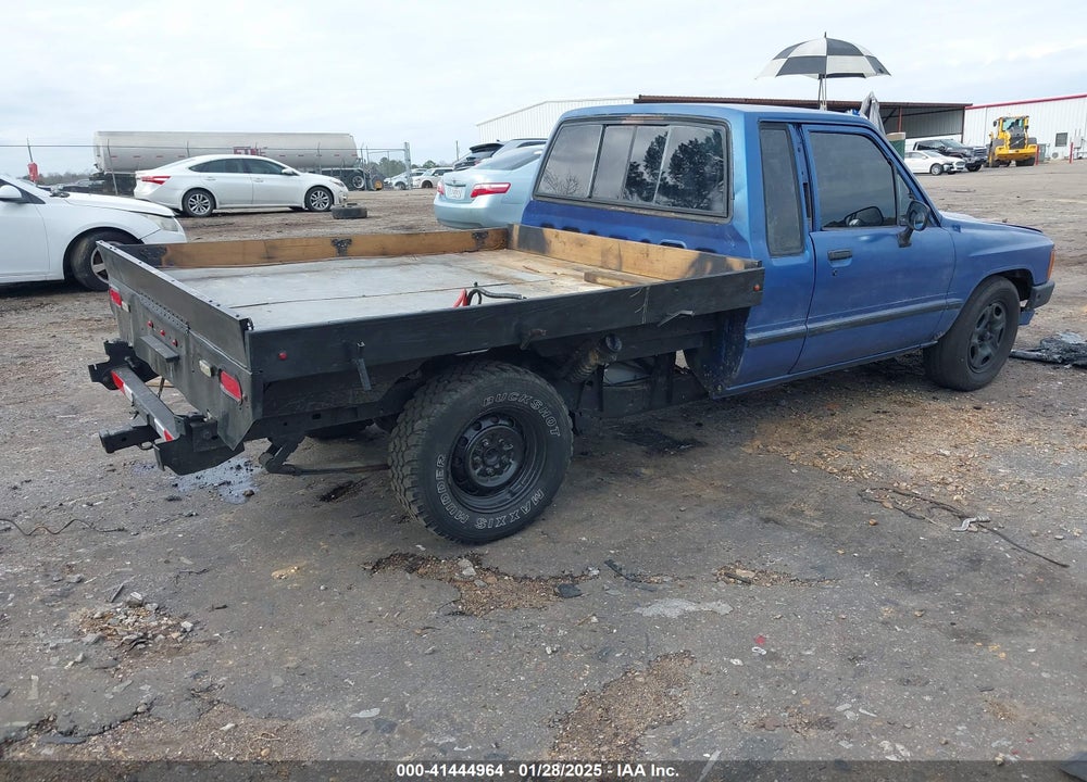 1986 TOYOTA PICKUP XTRACAB RN70 DLX VIN: JT4RN70D5G0023868