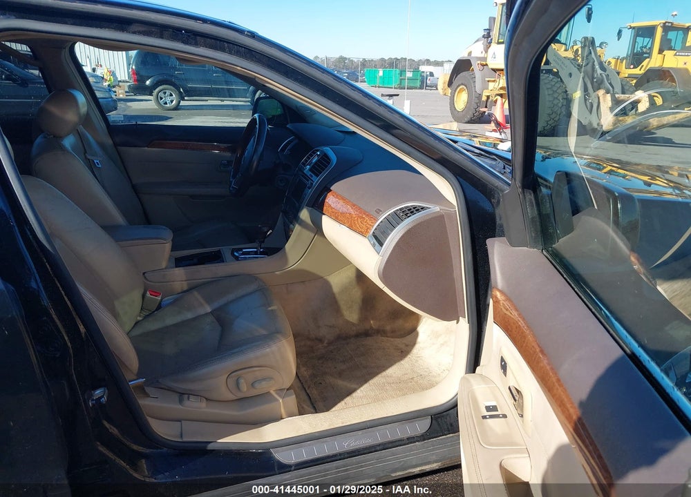 2009 CADILLAC SRX V6 VIN: 1GYEE637590100315