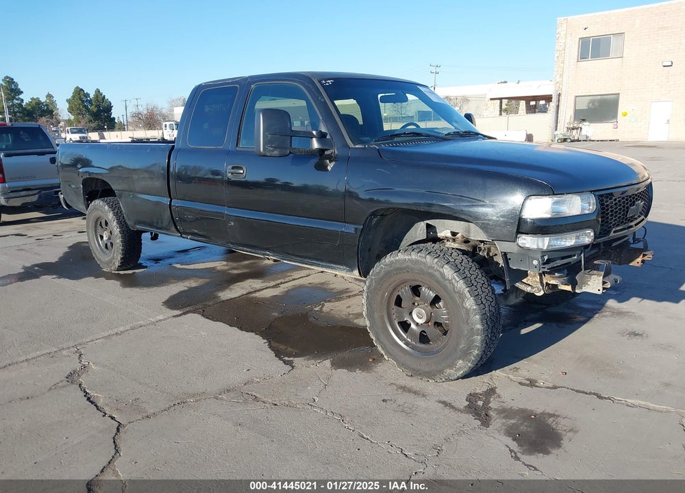2001 CHEVROLET SILVERADO 1500 LS VIN: 1GCEC19T11E299132