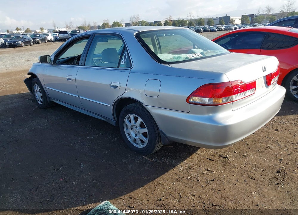 2002 HONDA ACCORD 2.3 EX/2.3 SE VIN: 1HGCG66822A120468